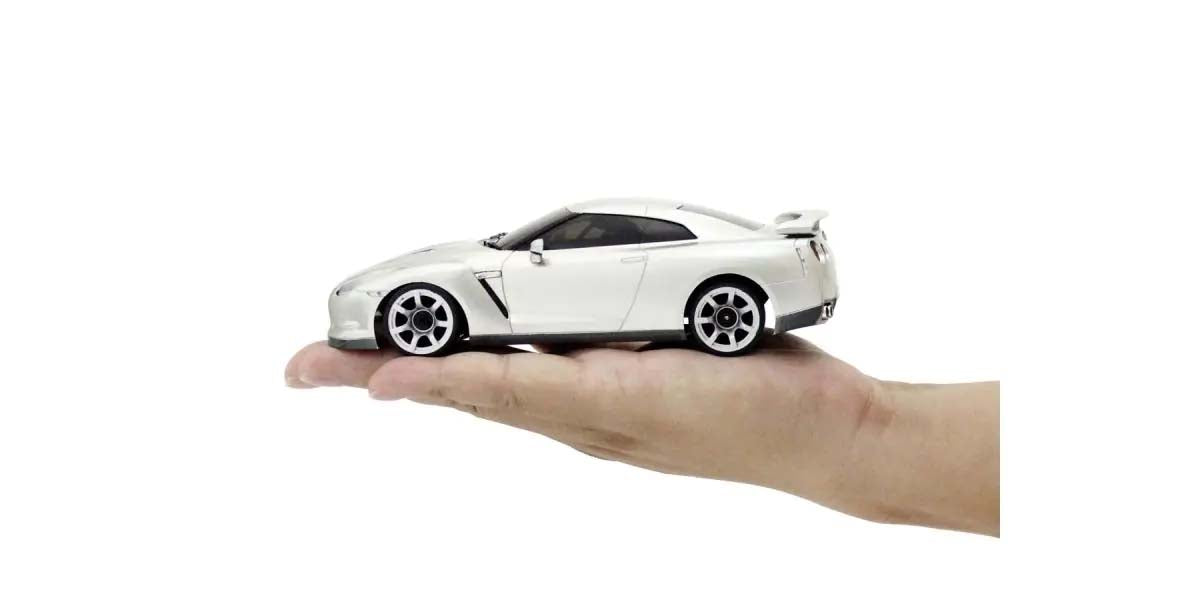 First Mini-Z 1/28th Initial D Nissan GT-R R35 Silver